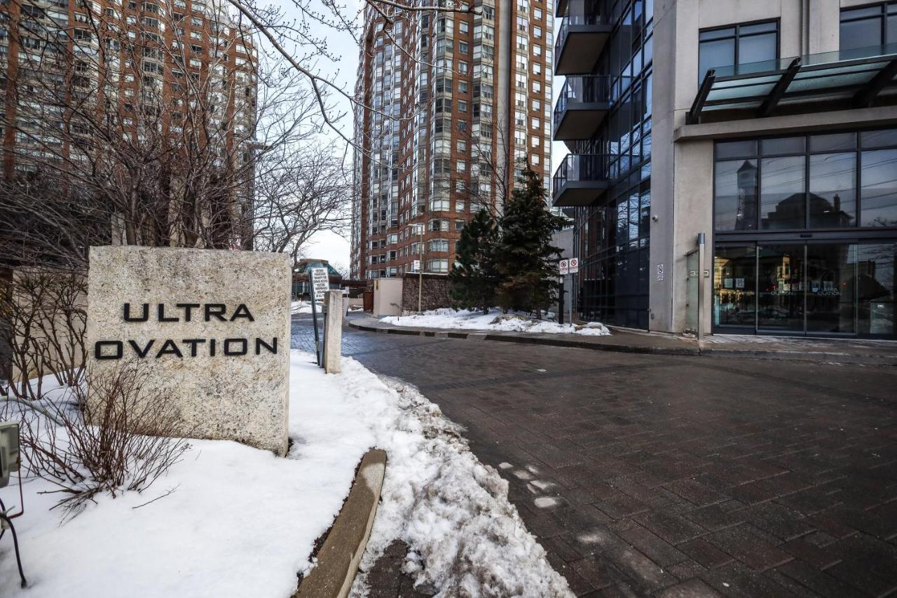 Luxury Apartments In Mississauga Buitenkant foto